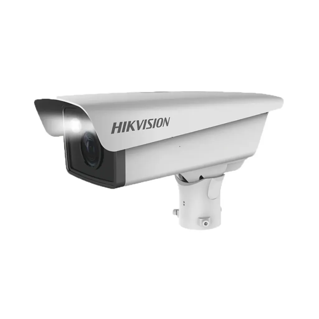 Hikvision Camara IP DS-TCG405-E(12V/Poe), 4MP / Lente Motorizado 3.1-6MM / AcuSense / (IP67)(IK10).